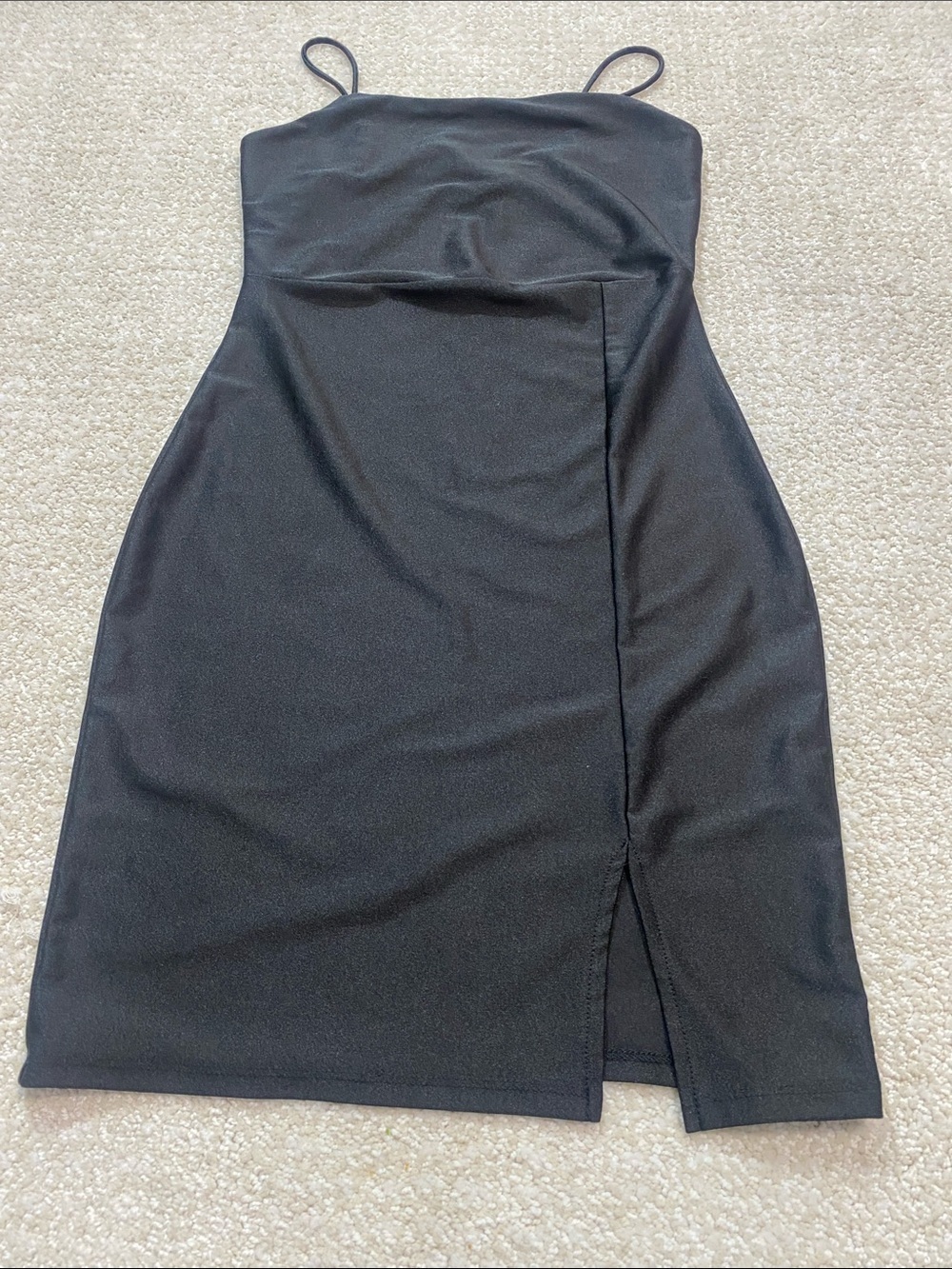 Elegant Black Strapless Bodycon Dress with Side Slit Size S - Picture 3 of 14
